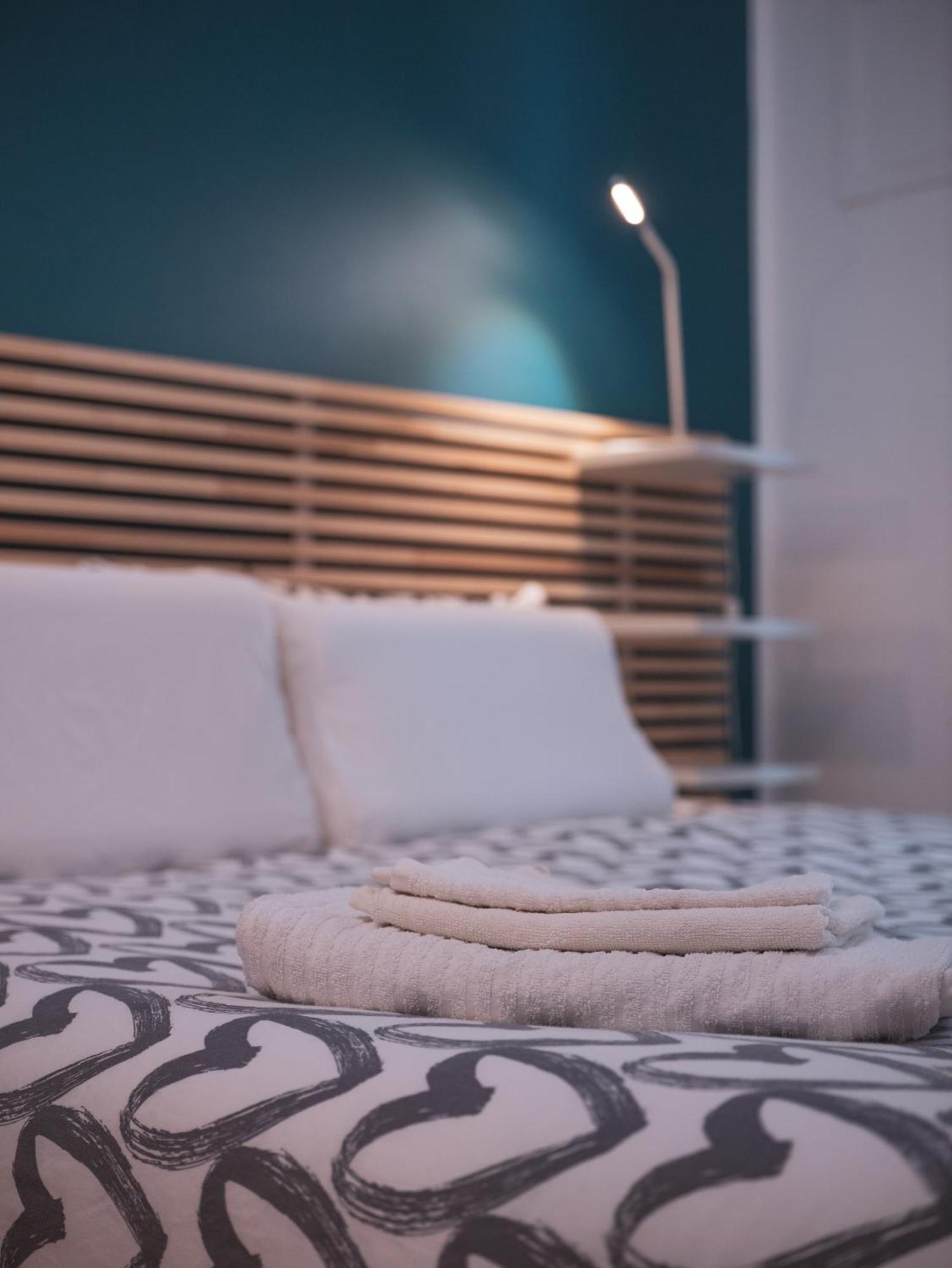 Itiseasy Palermo 1 E 2 Private Apartments Ngoại thất bức ảnh